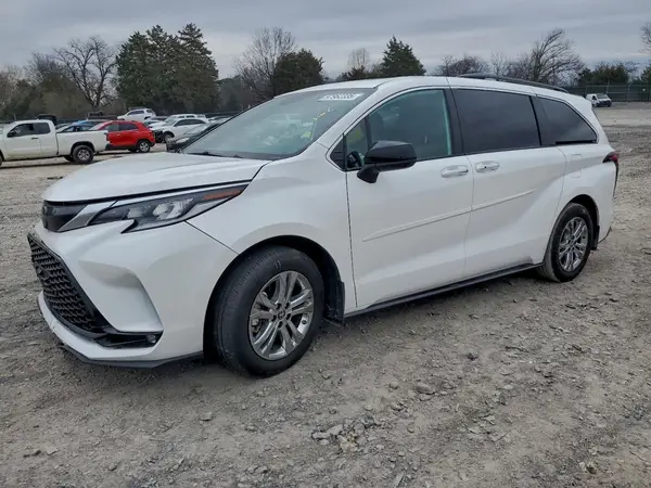 5TDXSKFC9PS097051 2023 TOYOTA SIENNA - Image 1