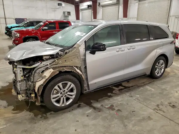 5TDXSKFCXMS001357 2021 TOYOTA SIENNA - Image 1