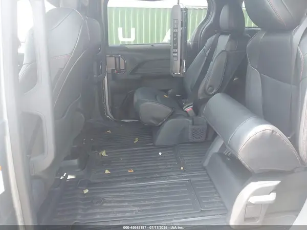 5TDXSKFCXTS240096 2026 TOYOTA SIENNA - Image 8