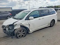 5TDXZ3DC0HS794789 2017 TOYOTA SIENNA