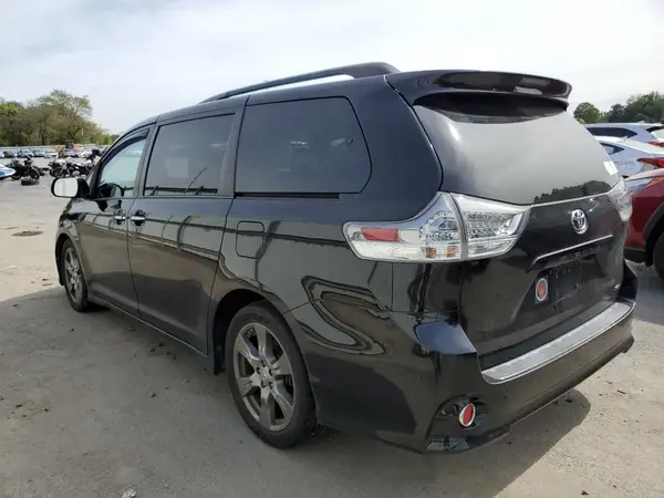 5TDXZ3DC0HS801742 2017 TOYOTA SIENNA - Image 2