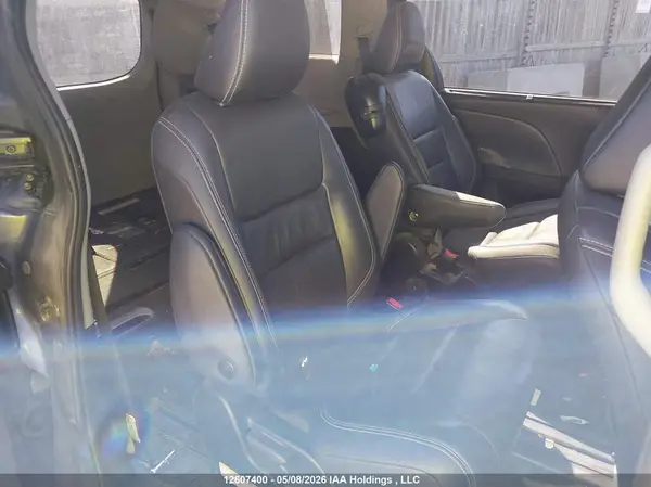 5TDXZ3DC0JS902463 2018 TOYOTA SIENNA - Image 8