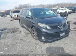 5TDXZ3DC0JS917612 2018 TOYOTA SIENNA