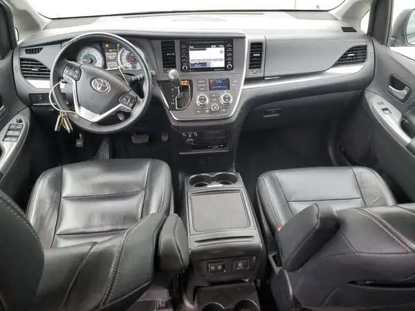 5TDXZ3DC0JS920400 2018 TOYOTA SIENNA - Image 8