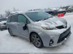 5TDXZ3DC0JS941005 2018 TOYOTA SIENNA