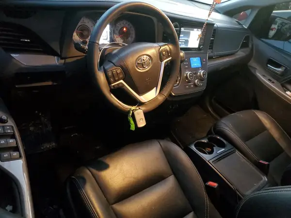 5TDXZ3DC0JS942543 2018 TOYOTA SIENNA - Image 8