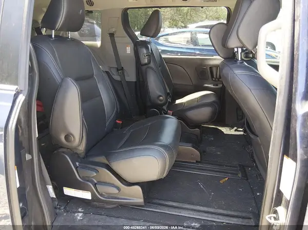 5TDXZ3DC0KS015608 2019 TOYOTA SIENNA - Image 8