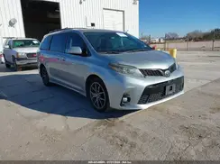 5TDXZ3DC0KS971896 2019 TOYOTA SIENNA