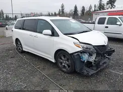 5TDXZ3DC1HS807484 2017 TOYOTA SIENNA