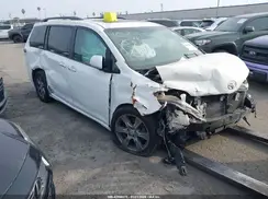 5TDXZ3DC1HS822051 2017 TOYOTA SIENNA