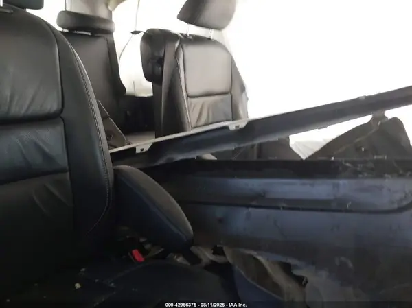 5TDXZ3DC1HS822051 2017 TOYOTA SIENNA - Image 8