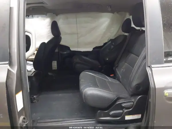 5TDXZ3DC1HS841425 2017 TOYOTA SIENNA - Image 8