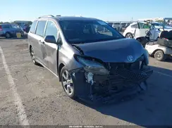 5TDXZ3DC1HS857060 2017 TOYOTA SIENNA