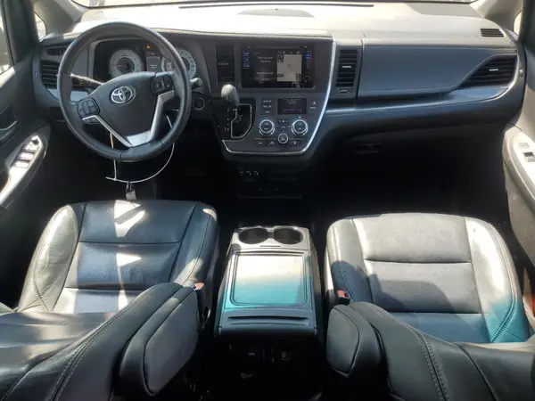 5TDXZ3DC1HS863862 2017 TOYOTA SIENNA - Image 8
