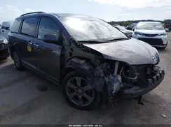 5TDXZ3DC1HS866129 2017 TOYOTA SIENNA