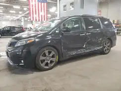 5TDXZ3DC1JS959660 2018 TOYOTA SIENNA