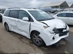5TDXZ3DC2HS813813 2017 TOYOTA SIENNA