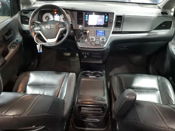 5TDXZ3DC2HS868309 2017 TOYOTA SIENNA - Image 8