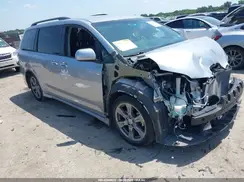 5TDXZ3DC2HS873638 2017 TOYOTA SIENNA