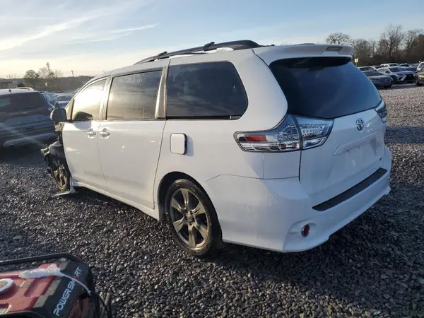 5TDXZ3DC2HS873980 2017 TOYOTA SIENNA - Image 2