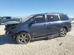 5TDXZ3DC2JS935951 2018 TOYOTA SIENNA