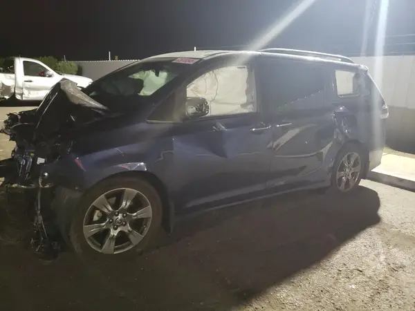 5TDXZ3DC2LS085340 2020 TOYOTA SIENNA - Image 1