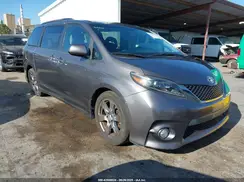 5TDXZ3DC3HS822312 2017 TOYOTA SIENNA