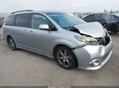 5TDXZ3DC3HS824500 2017 TOYOTA SIENNA