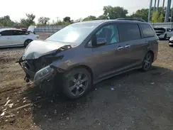 5TDXZ3DC3HS840454 2017 TOYOTA SIENNA