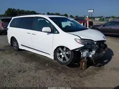 5TDXZ3DC3HS843158 2017 TOYOTA SIENNA