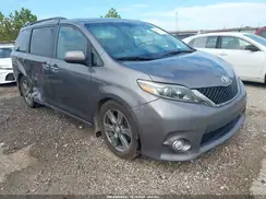 5TDXZ3DC3HS852555 2017 TOYOTA SIENNA