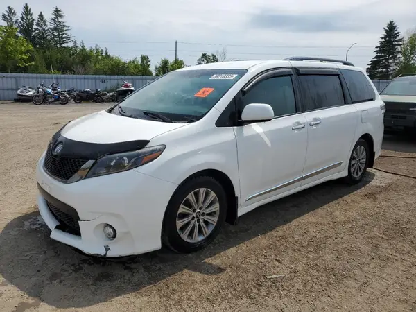 5TDXZ3DC3HS860218 2017 TOYOTA SIENNA - Image 1