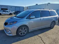 5TDXZ3DC3HS893493 2017 TOYOTA SIENNA