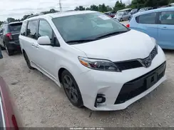 5TDXZ3DC3JS901663 2018 TOYOTA SIENNA