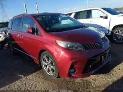 5TDXZ3DC3JS912629 2018 TOYOTA SIENNA