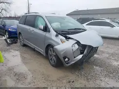 5TDXZ3DC3JS926031 2018 TOYOTA SIENNA