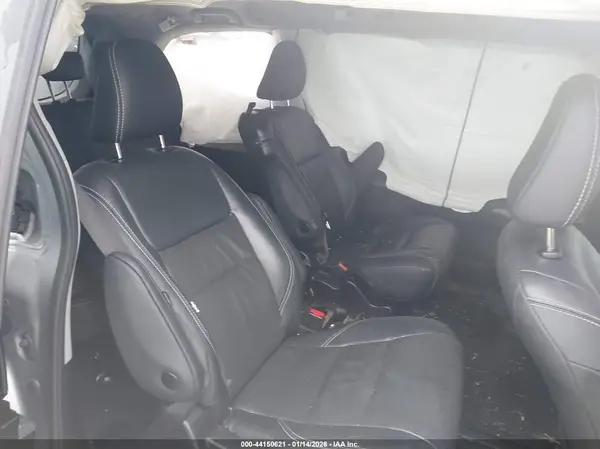 5TDXZ3DC3JS926031 2018 TOYOTA SIENNA - Image 8