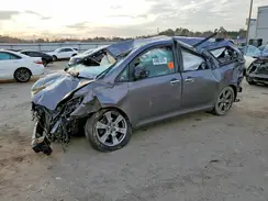 5TDXZ3DC3JS952189 2018 TOYOTA SIENNA