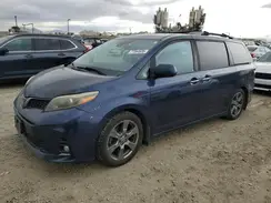 5TDXZ3DC3KS993682 2019 TOYOTA SIENNA