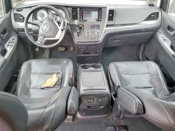 5TDXZ3DC3KS993682 2019 TOYOTA SIENNA - Image 8