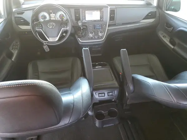 5TDXZ3DC3LS087193 2020 TOYOTA SIENNA - Image 8