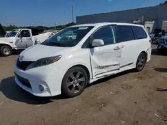 5TDXZ3DC4HS818592 2017 TOYOTA SIENNA