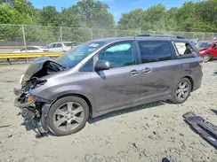 5TDXZ3DC4HS832640 2017 TOYOTA SIENNA