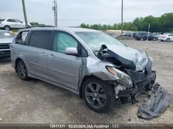 5TDXZ3DC4HS841628 2017 TOYOTA SIENNA
