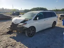 5TDXZ3DC4HS881949 2017 TOYOTA SIENNA