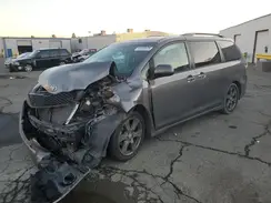 5TDXZ3DC4HS882793 2017 TOYOTA SIENNA