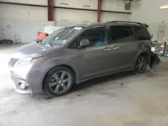 5TDXZ3DC4HS898217 2017 TOYOTA SIENNA