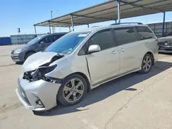 5TDXZ3DC4JS907049 2018 TOYOTA SIENNA