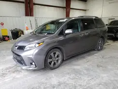 5TDXZ3DC4JS909884 2018 TOYOTA SIENNA