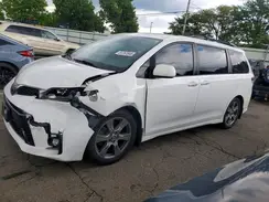 5TDXZ3DC4JS933683 2018 TOYOTA SIENNA